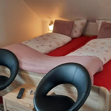 Zum Kreuzberg ホテル 3*