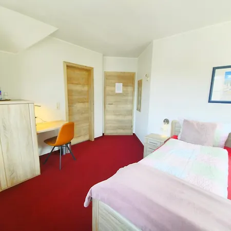 Hotel Zum Kreuzberg 3*