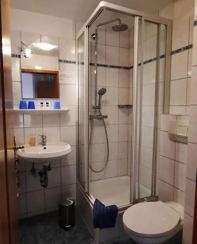 ホテル Zum Kreuzberg ヴィンターベルク