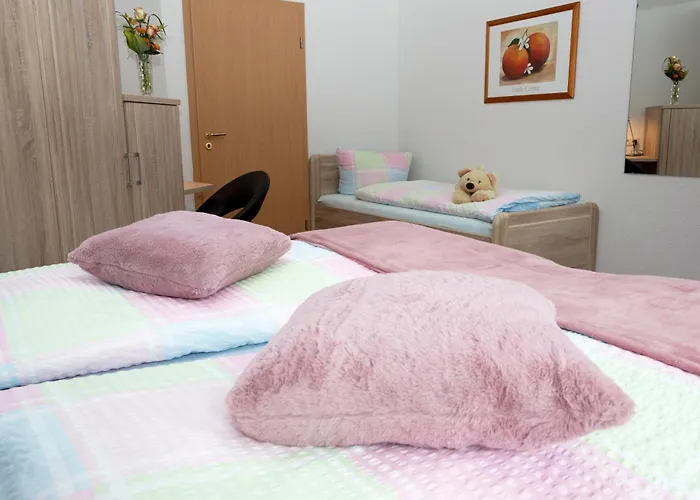 Zum Kreuzberg ホテル