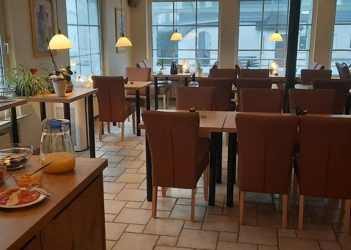 Zum Kreuzberg ホテル