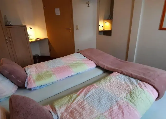 ホテル Zum Kreuzberg ヴィンターベルク