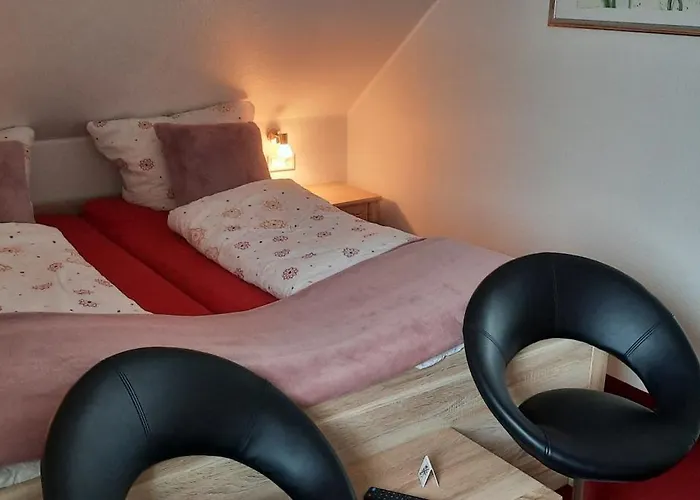 Zum Kreuzberg ホテル