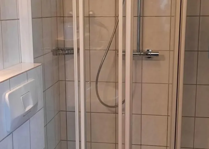 ホテル Zum Kreuzberg 3*