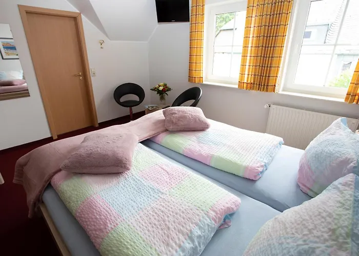 Hotel Zum Kreuzberg 3*