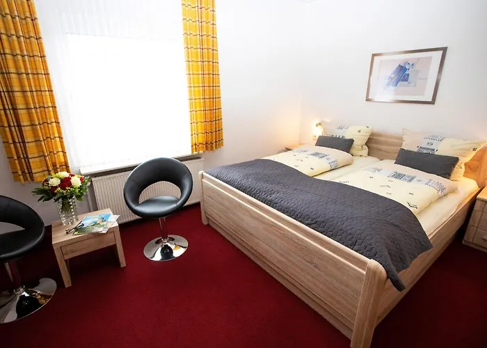 Zum Kreuzberg ホテル